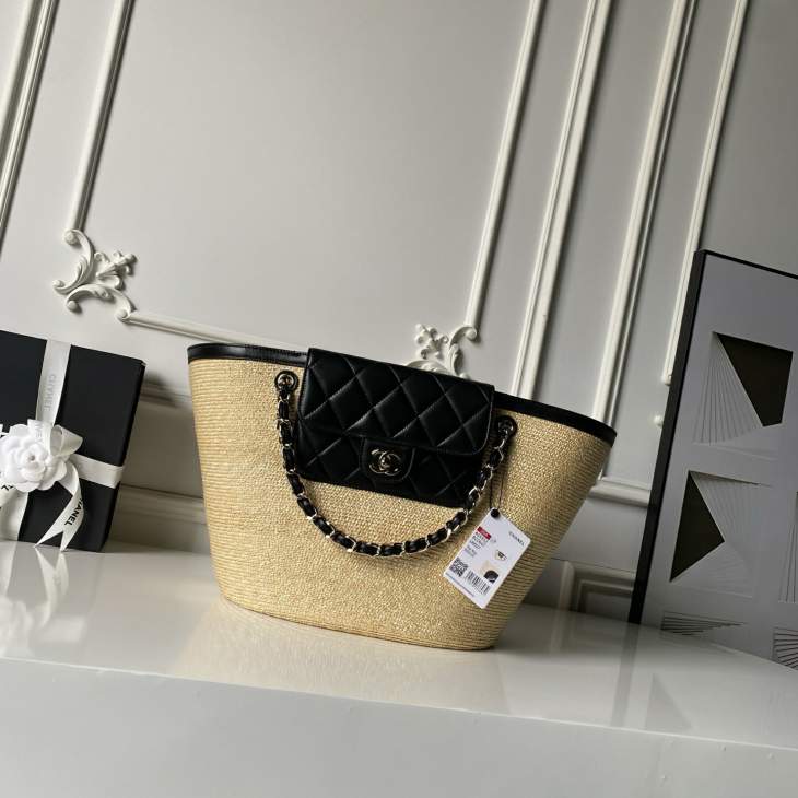 Picture of Chanel Handbags _SKUfw242184916fw